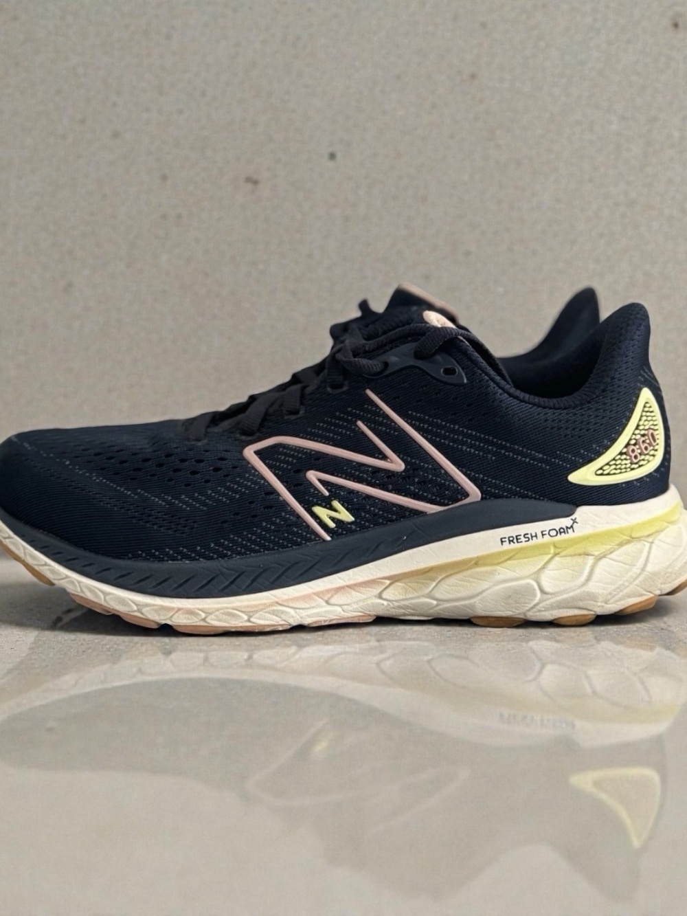 New Balance Fresh Foam X 860v13 – Black/Lilac – Women’s 9.5 (Standard B Width)
